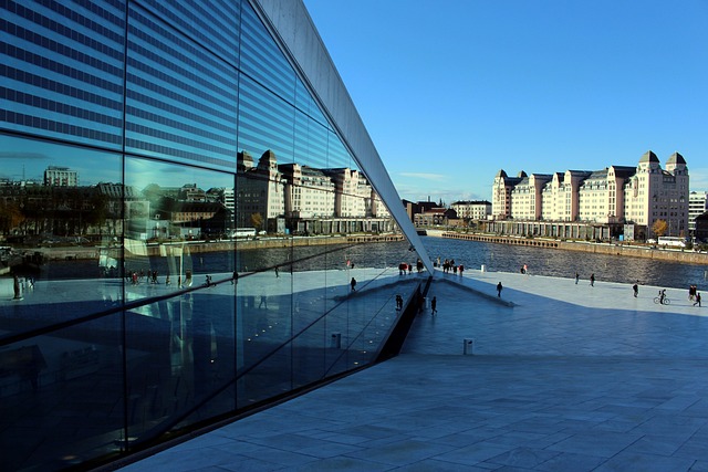 Oslo 3 - Thumb